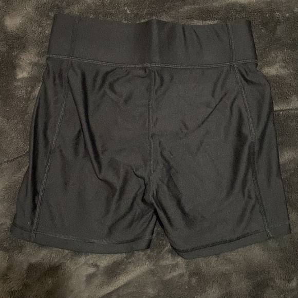 Under Armor spandex - Picture 2 of 2